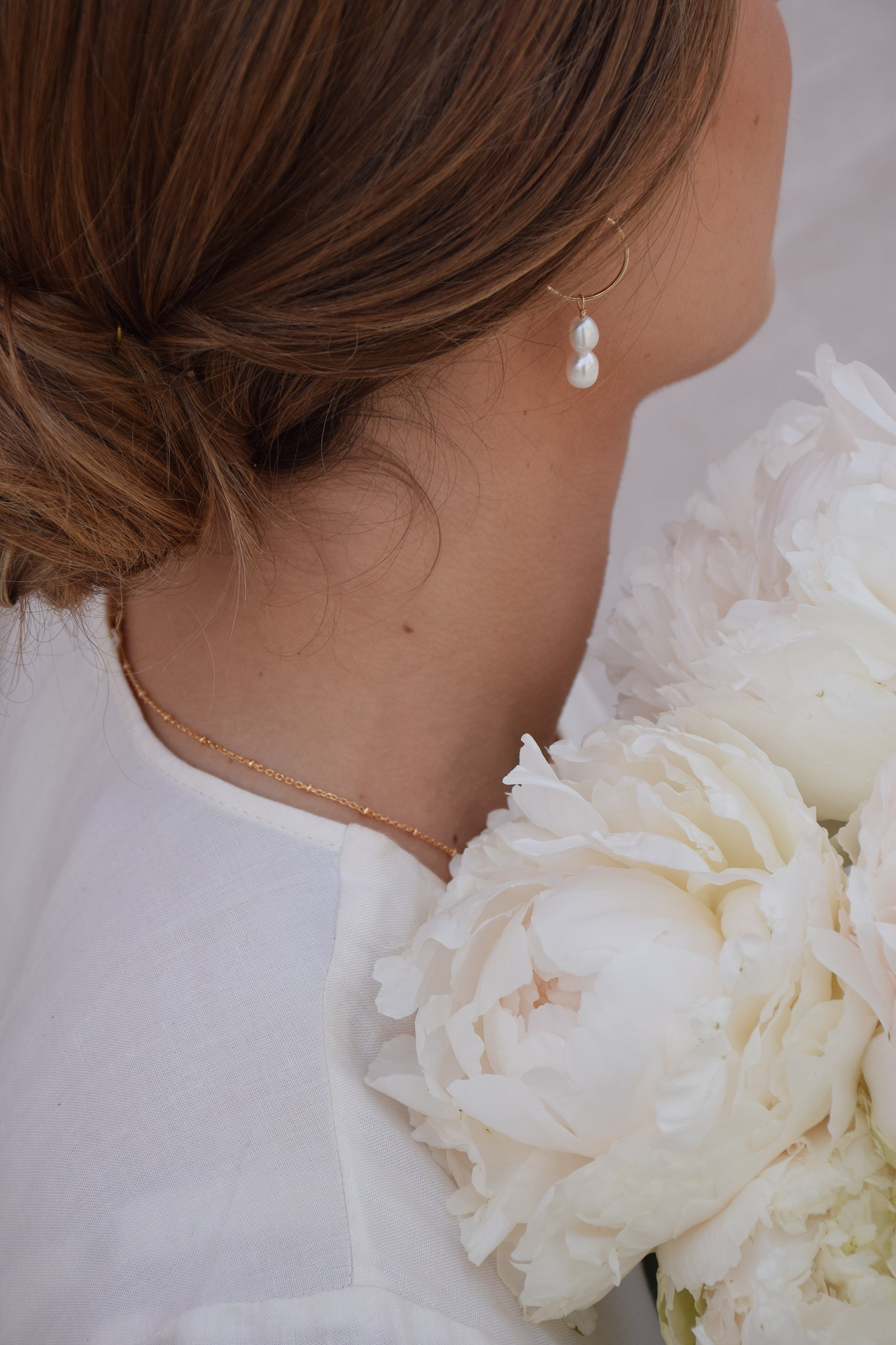 ALBERTAS | Créoles gold filled avec 2 perles blanches - Bazile Provence (3961207455862)