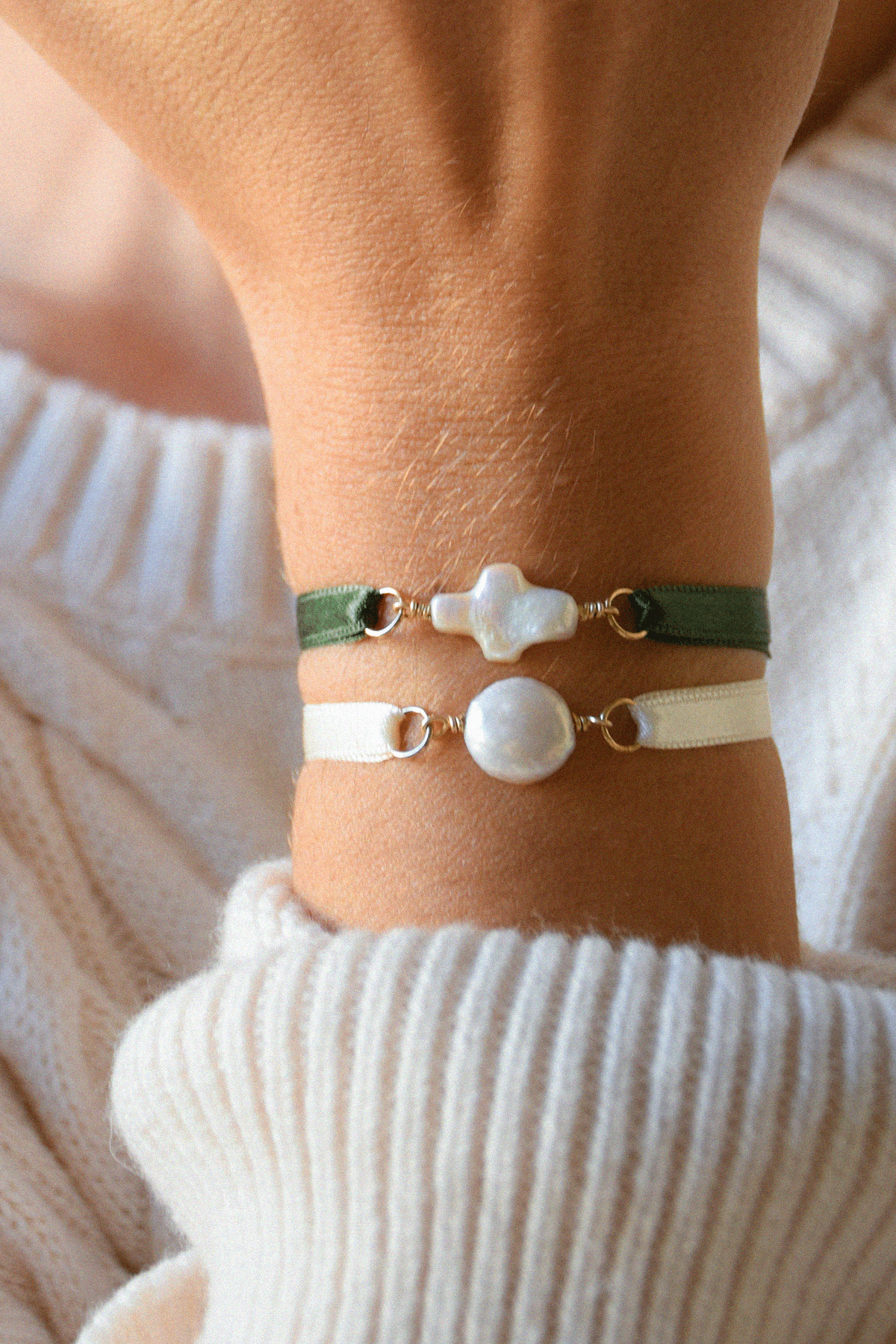 Bracelet ruban de Noël avec Perle Croix
