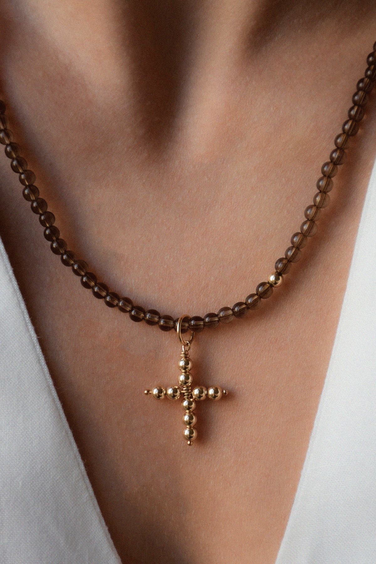 Arlésienne | Pendentif croix perles or