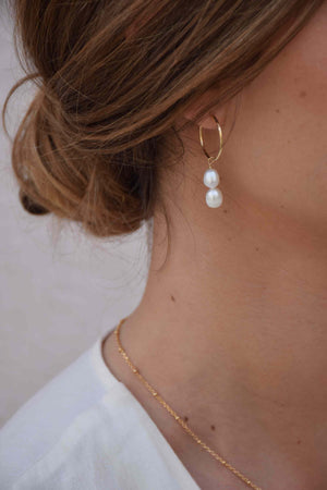 ALBERTAS | Créoles gold filled avec 2 perles blanches - Bazile Provence (3961207455862)