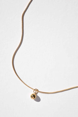 Madrague | Collier à perle dorée